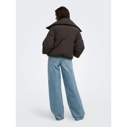 JDY kurze Steppjacke mit hohem Stehkragen